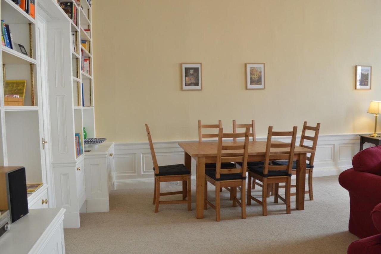 Traditional Georgian Flat In New Town EDI Kültér fotó